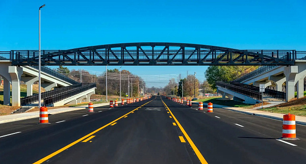Мост над автомобильной дорогой